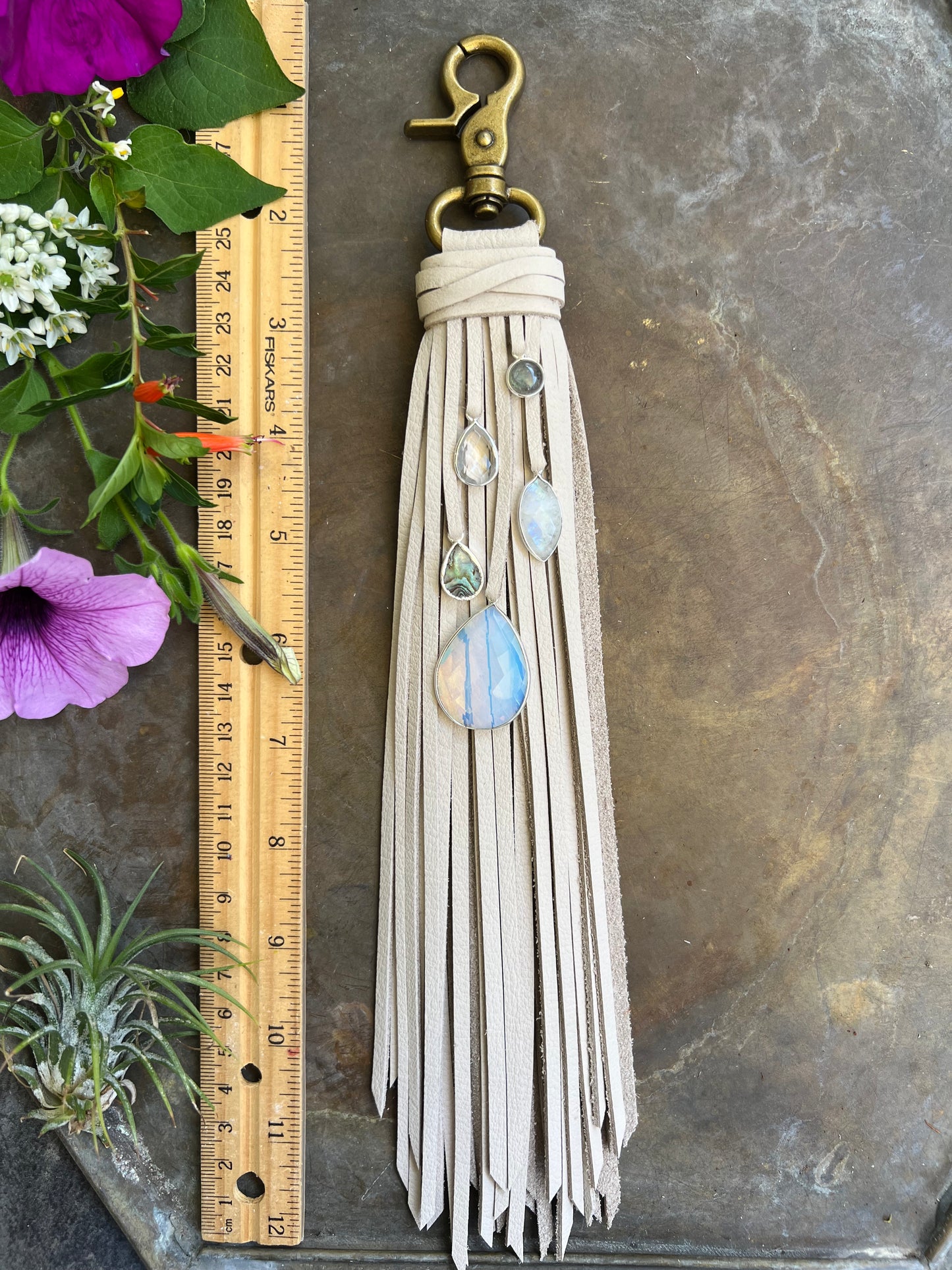 12" - Salt Single Tassel